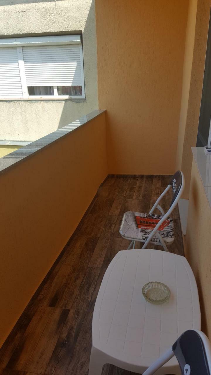 Apartament Victory Appartement Orşova Buitenkant foto